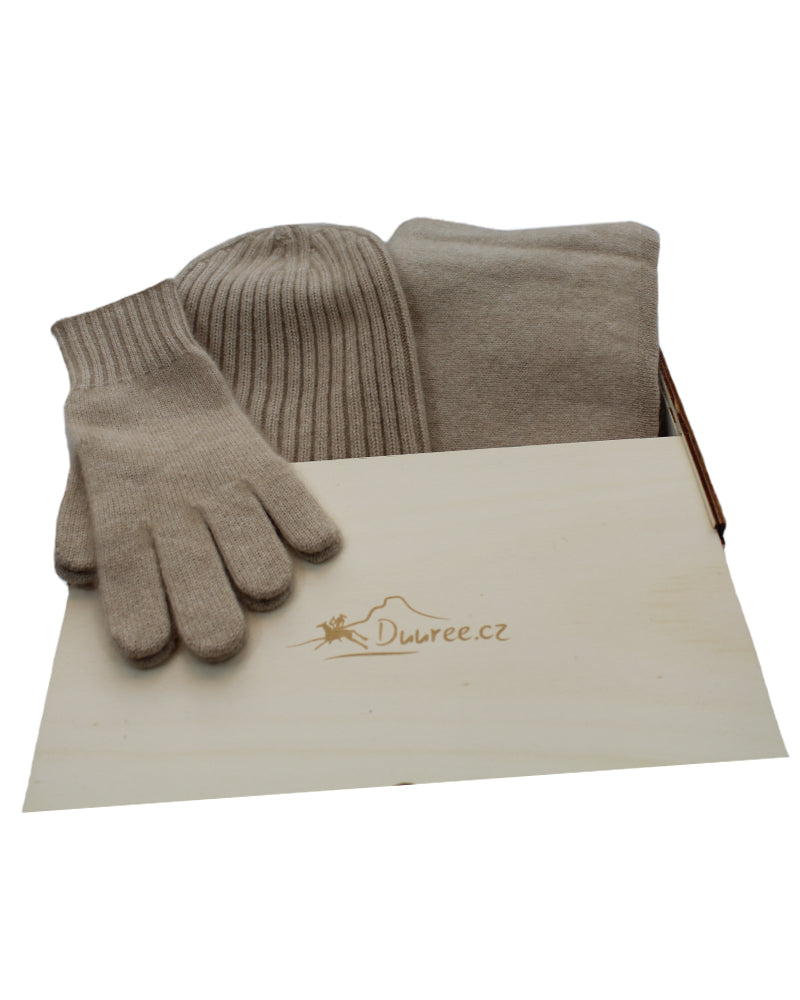 Geschenkset Amira: Mütze, Handschuhe und Schal aus 100 % Kaschmir
